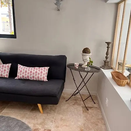 Petite Maison Cosy Semesterbostad *